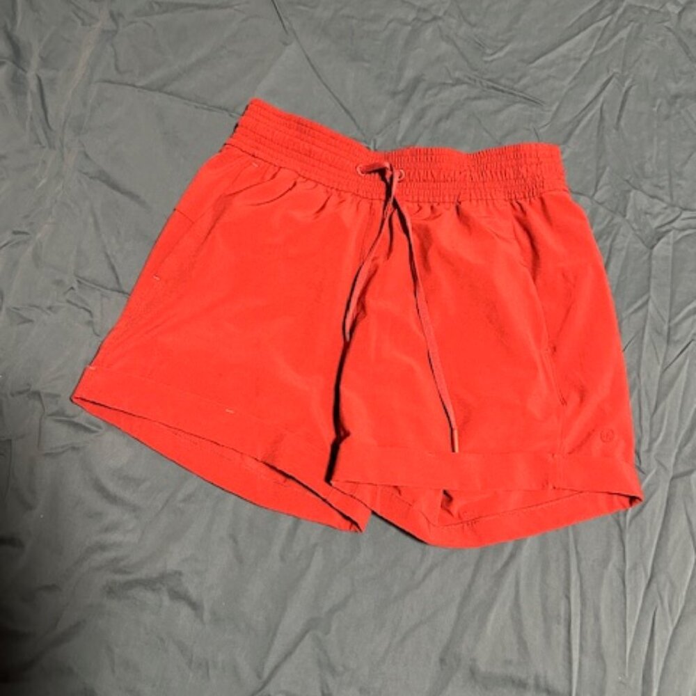 Lululemon shorts size 2